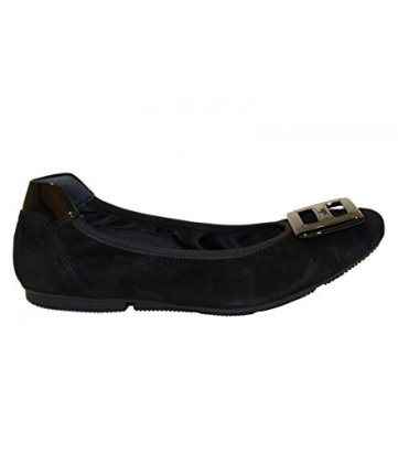 Lo sé, en gustos se rompen géneros...